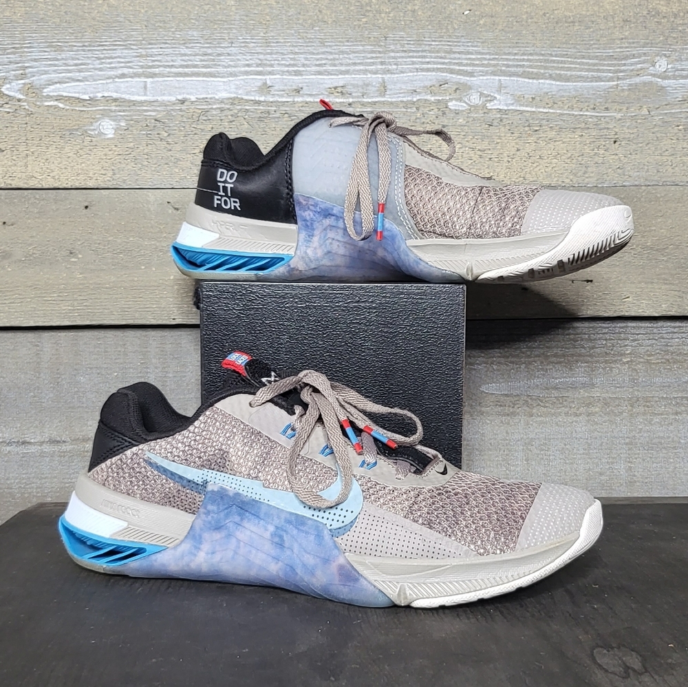 Nike Men's Metcon 7AMP Enigma Stone Black Dutch Blue Boarder Blue Traini…